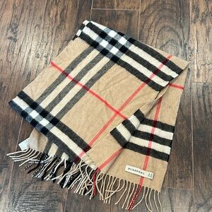 Burberry scarf 100% cashmere